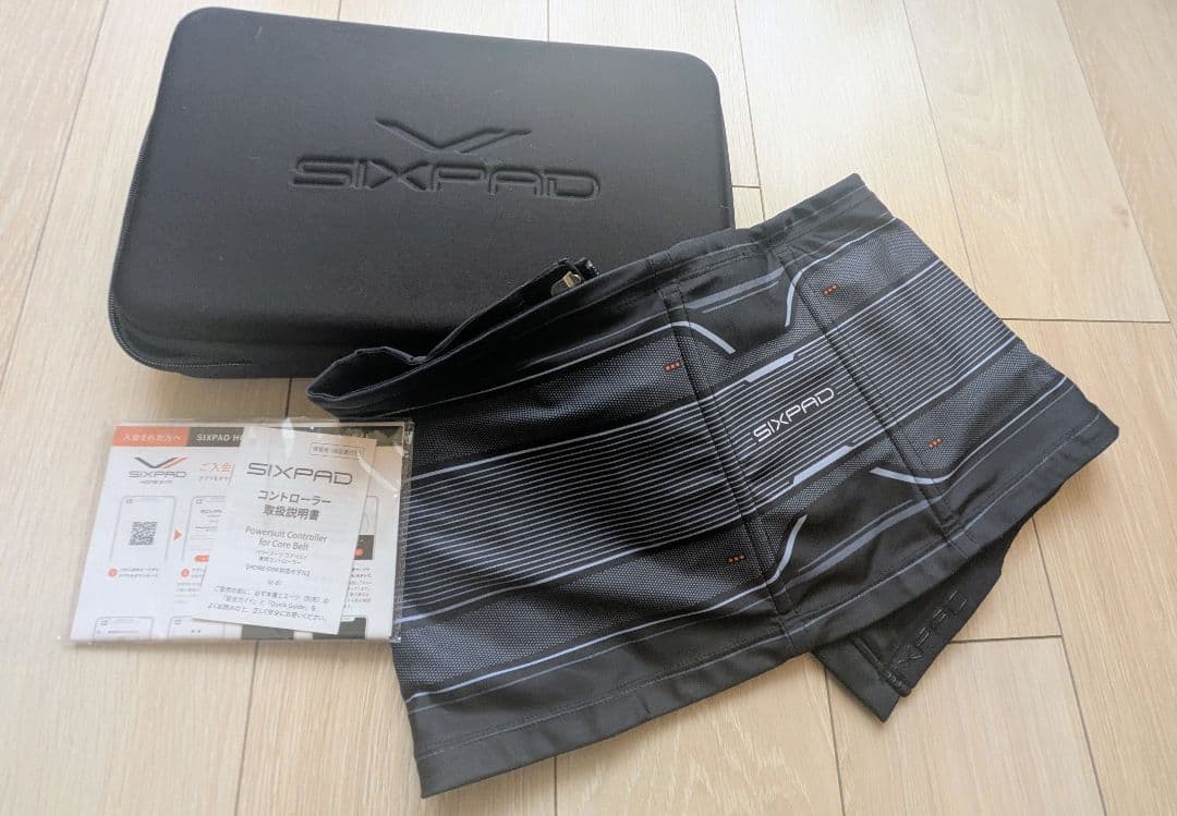 SIXPAD EMS腹筋トレーニング ブラック 水もジェルシートも不要な最新モデル登場！ コアベルト 2 公式ストア